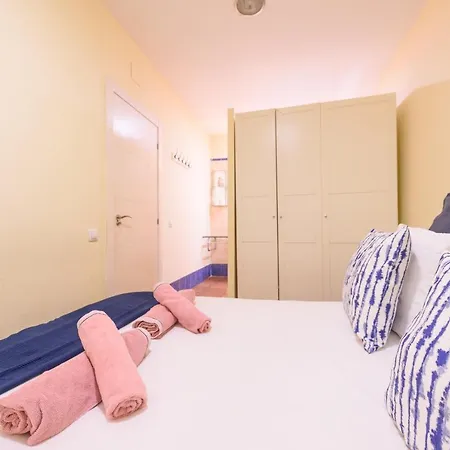 Ramblasrentals Chic & Spacious Flat Pool Table 15m Ramblas - Parking - Wifi *