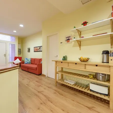 Ramblasrentals Chic & Spacious Flat Pool Table 15m Ramblas - Parking - Wifi Apartment *