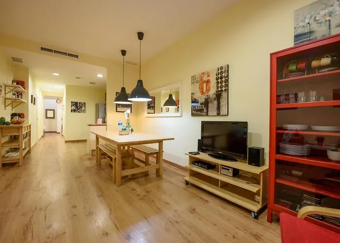 Ramblasrentals Chic & Spacious Flat Pool Table 15m Ramblas - Parking - Wifi Appartement *
