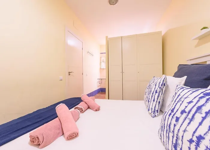 Ramblasrentals Chic & Spacious Flat Pool Table 15m Ramblas - Parking - Wifi *