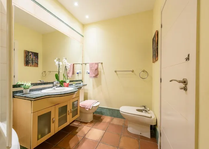Ramblasrentals Chic & Spacious Flat Pool Table 15m Ramblas - Parking - Wifi