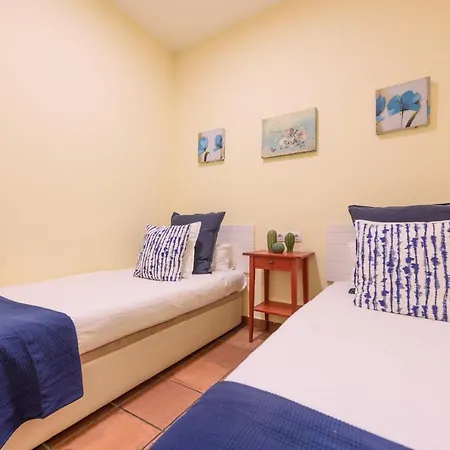 Ramblasrentals Chic & Spacious Flat Pool Table 15m Ramblas - Parking - Wifi Apartament Barcelona