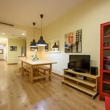 Ramblasrentals Chic & Spacious Flat Pool Table 15m Ramblas - Parking - Wifi Διαμέρισμα *